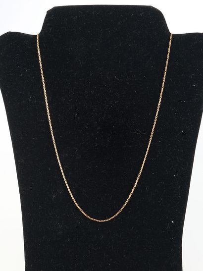 Gold forçat chain, shrink ring. Size: 46...