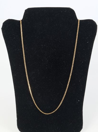 . Gold chain (750‰) round link. Length: 50...