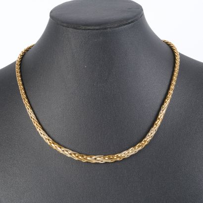 Two-tone gold necklace, palm drop. 42 cm....