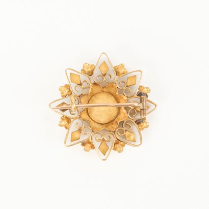 Rosette brooch in two-tone openwork gold,...