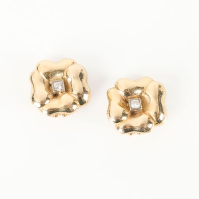 Pair of two-tone gold flower ear clips set...