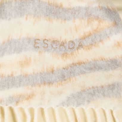 ESCADA. Reversible animal-patterned scarf...