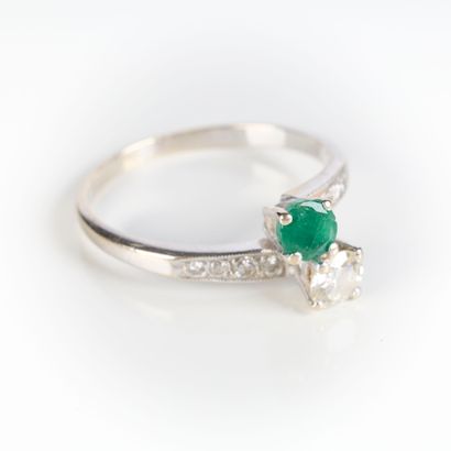 toi et moi ring in white gold, set with a...
