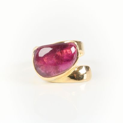 Contemporary openwork gold ring set with...