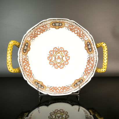 GIEN
Polylobed bowl in polychrome earthenware...