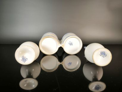 GIEN. Set of 6 earthenware pieces, decorated...