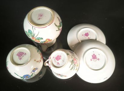 GIEN. A 5-piece set of polychrome earthenware,...