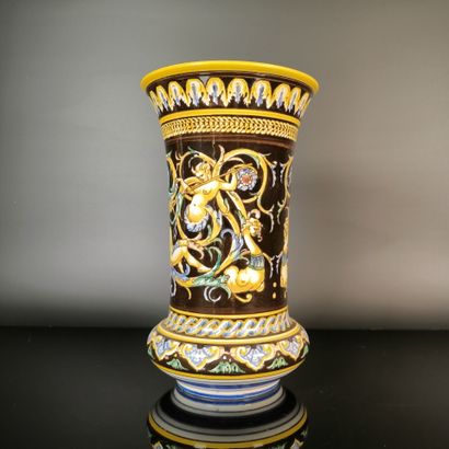 GIEN - attributed to
Polychrome earthenware...