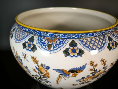 GIEN
Large round polychrome earthenware planter,...