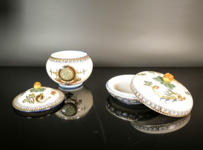GIEN. Set of two pieces in polychrome earthenware,...