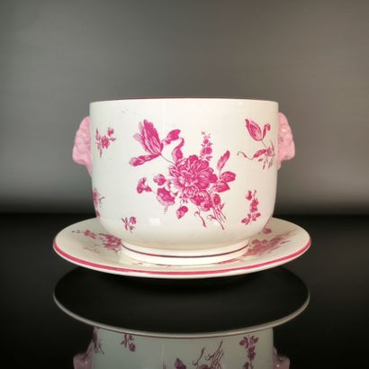 GIEN
Planters and saucers in earthenware...