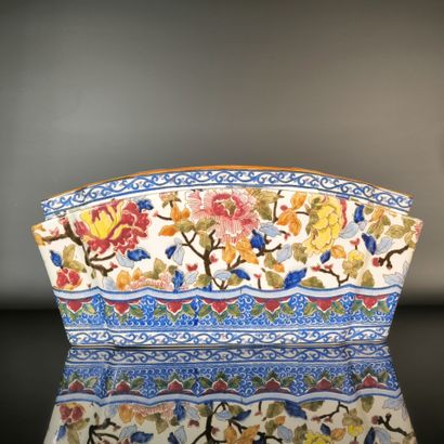 GIEN
Polychrome earthenware fan-shaped planter,...