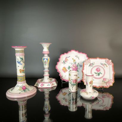 GIEN. Set of 6 pieces in polychrome earthenware,...