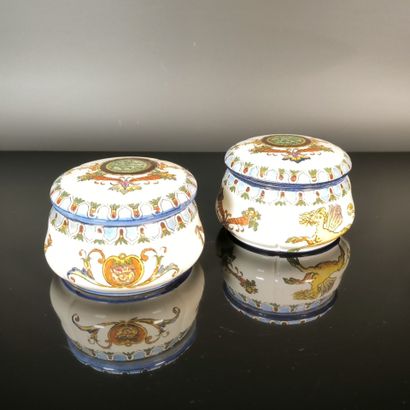 GIEN
Two round polychrome earthenware boxes...