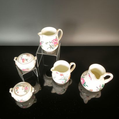 GIEN. Set of 5 polychrome earthenware pieces,...