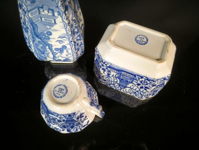 GIEN. Set of 3 pieces with Japanese-style...