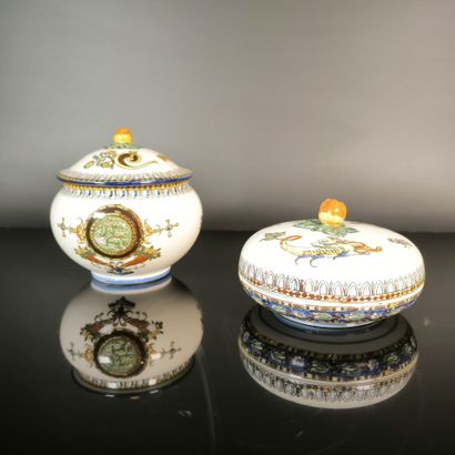 GIEN. Set of two pieces in polychrome earthenware,...