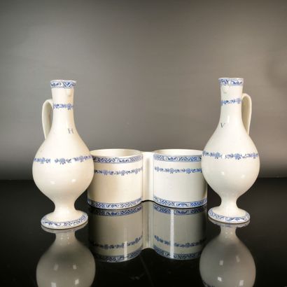 GIEN. Set of 6 earthenware pieces, decorated...