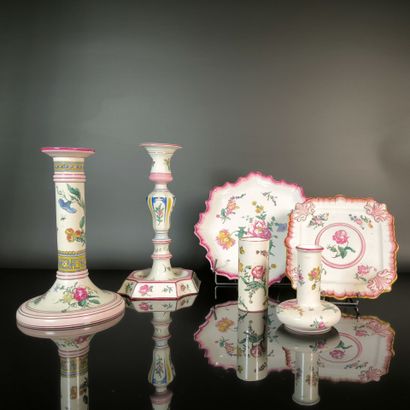 GIEN. Set of 6 pieces in polychrome earthenware,...