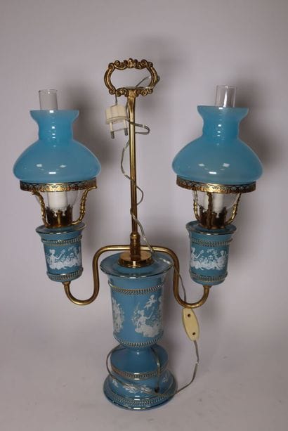 Lampe à deux bras de lumière en faïence bleu...