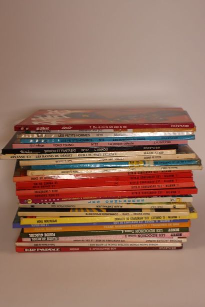 Lot de bandes dessinées (29 albums) :
- 5...