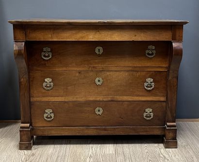 Commode en bois de placage de forme rectangulaire...