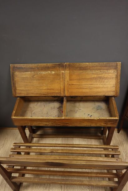 Bureau pupitre double d'écolier en chêne;...