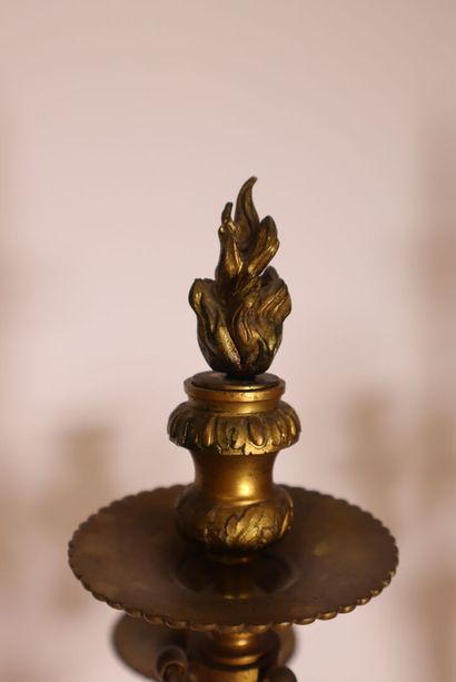 Paire de grands candélabres à 4 lumières...
