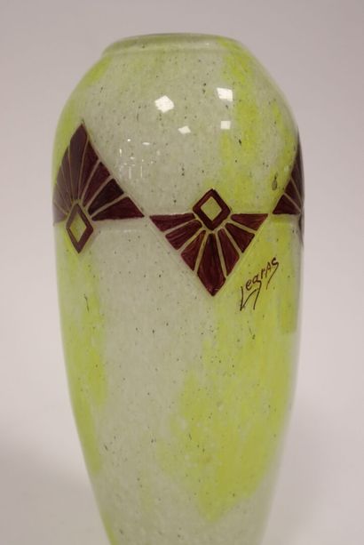 LEGRAS (1839-1916)
vase en verre marmoréen...