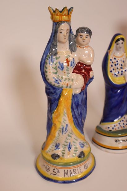 4 vierges en faïence rustique
XIX et XXème...