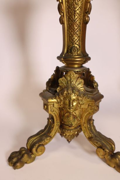 Paire de grands candélabres à 4 lumières...
