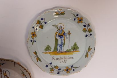 3 assiettes patronymiques XVIIIème siècle...