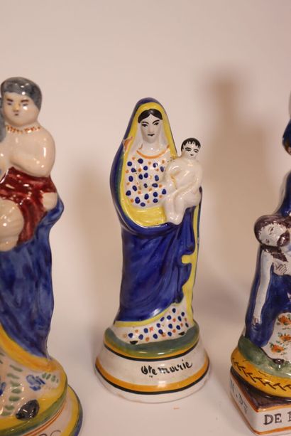 4 vierges en faïence rustique
XIX et XXème...