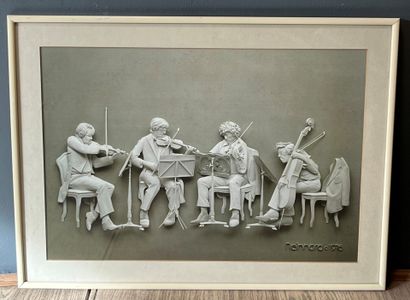 Set of 3 posters under glass :
- Ben Johnson...