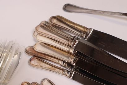 CHRISTOFLE 
Ménagère modèle 