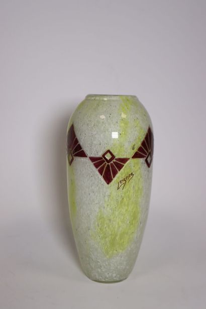 LEGRAS (1839-1916)
vase en verre marmoréen...
