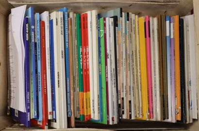 Lot de bandes dessinées comprenant (47 albums):...