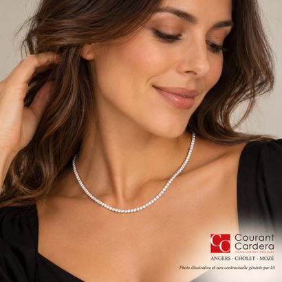 White gold chain necklace set with brilliant-cut...