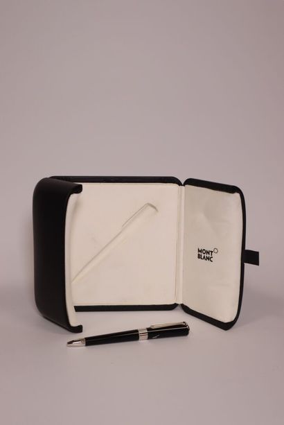 MONT BLANC x Marlène DIETRICH 
Stylo à bille...