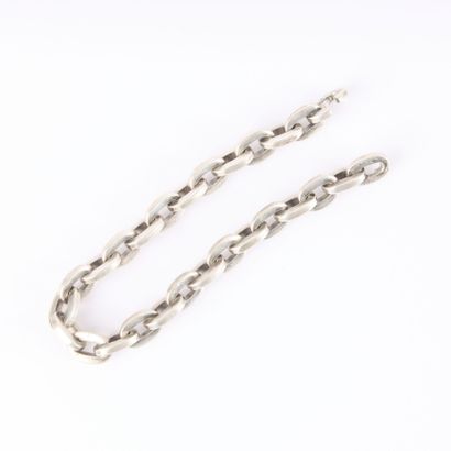 Gourmette en argent, maille ovale. 21 cm,...