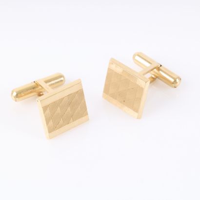 Pair of square cufflinks with a guilloché...