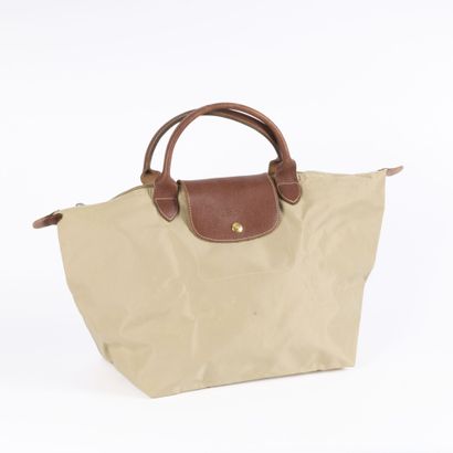 LONGCHAMP
Modèle le Pliage en S en toile...