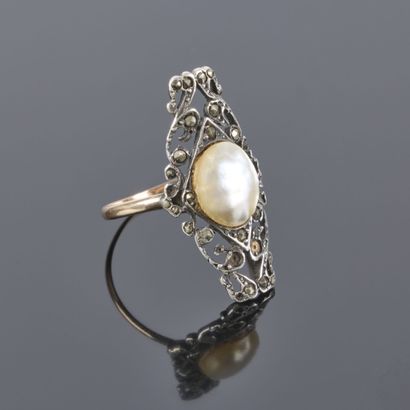 Marquise ring in gold and silver set with...