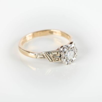 Solitaire ring in white gold set with a diamond...