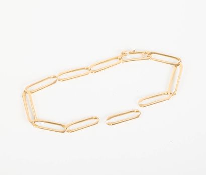 Eléments de chaîne en or. Long. 19,5 cm....