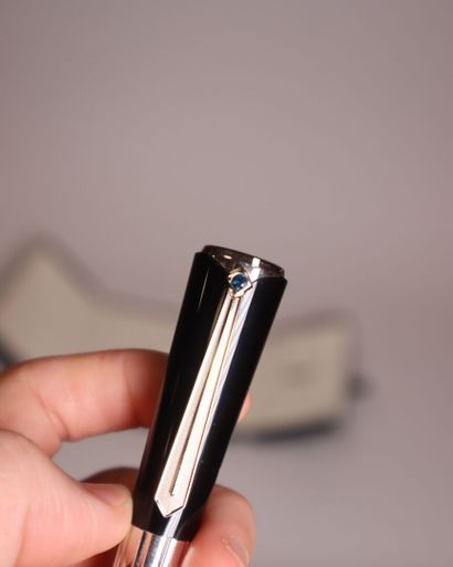 MONT BLANC x Marlène DIETRICH 
Stylo à bille...
