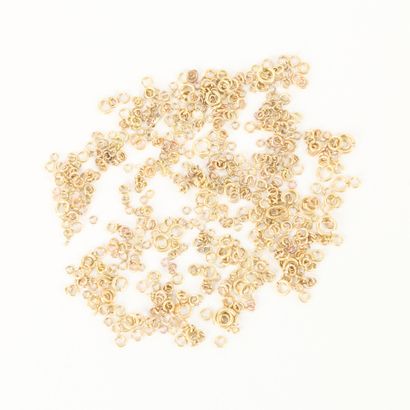 Small set of rings: gold-lined or gold-plated....