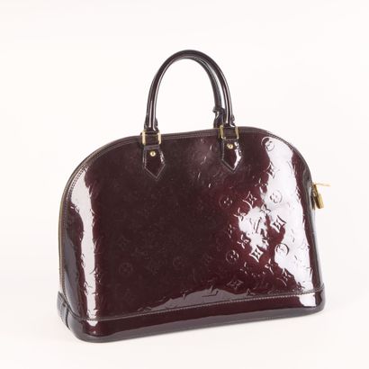 LOUIS VUITTON. Grand sac modèle 