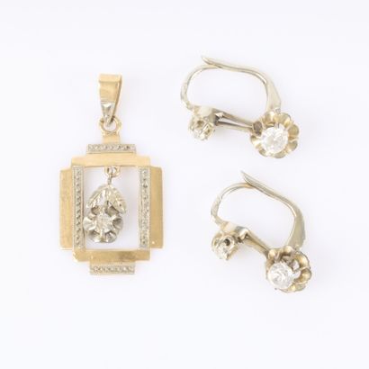 Lot
- Pair of white gold hoop earrings set...