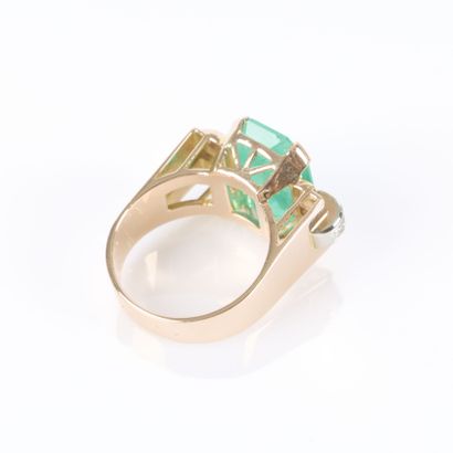 Two-tone gold tank ring set with a Colombian...